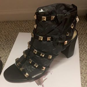 Black Jessica Simpson block heels - size 8.5